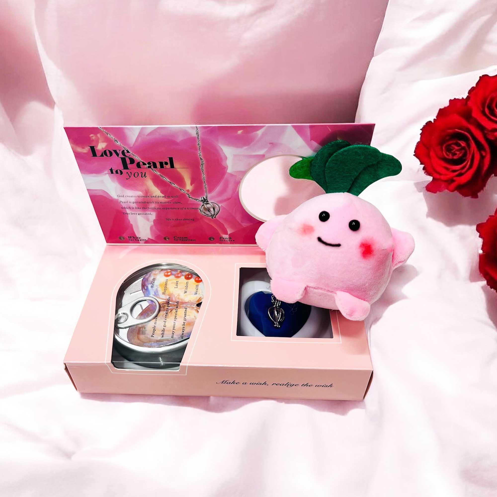 ست هدیه گردنبند مروارید عشق همراه آویز ترب عروسکی