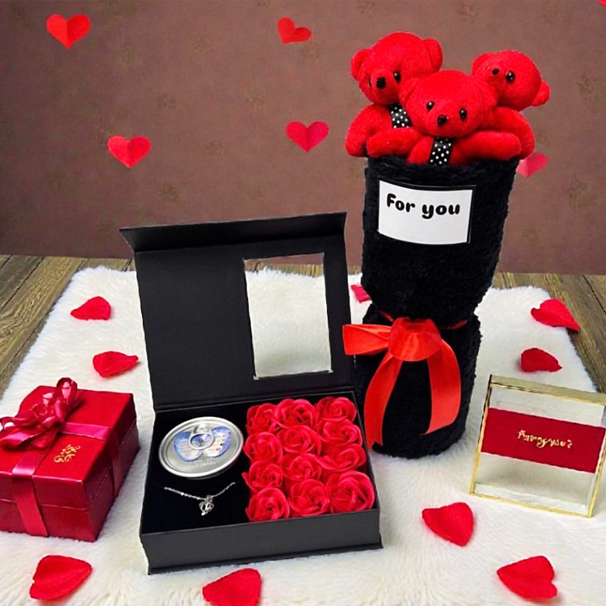 پک هدیه مروارید عشق همراه دسته گل بوکت خرسی